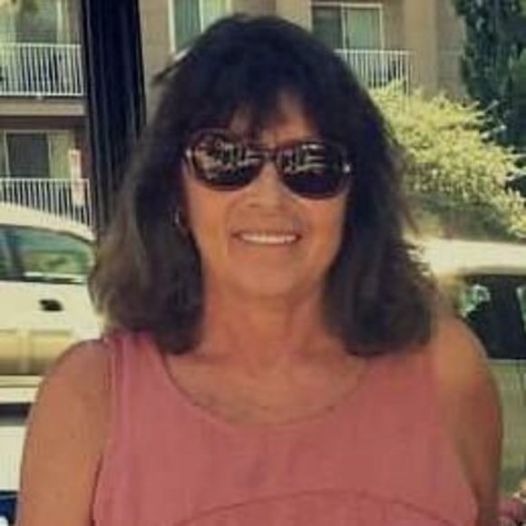 Meet your Posher, Kim - Picture 1 of 1